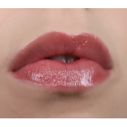 Sandstone Lipglace 90s Vibe