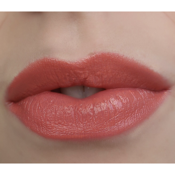 Sandstone Lipstick 40 Coral Beach